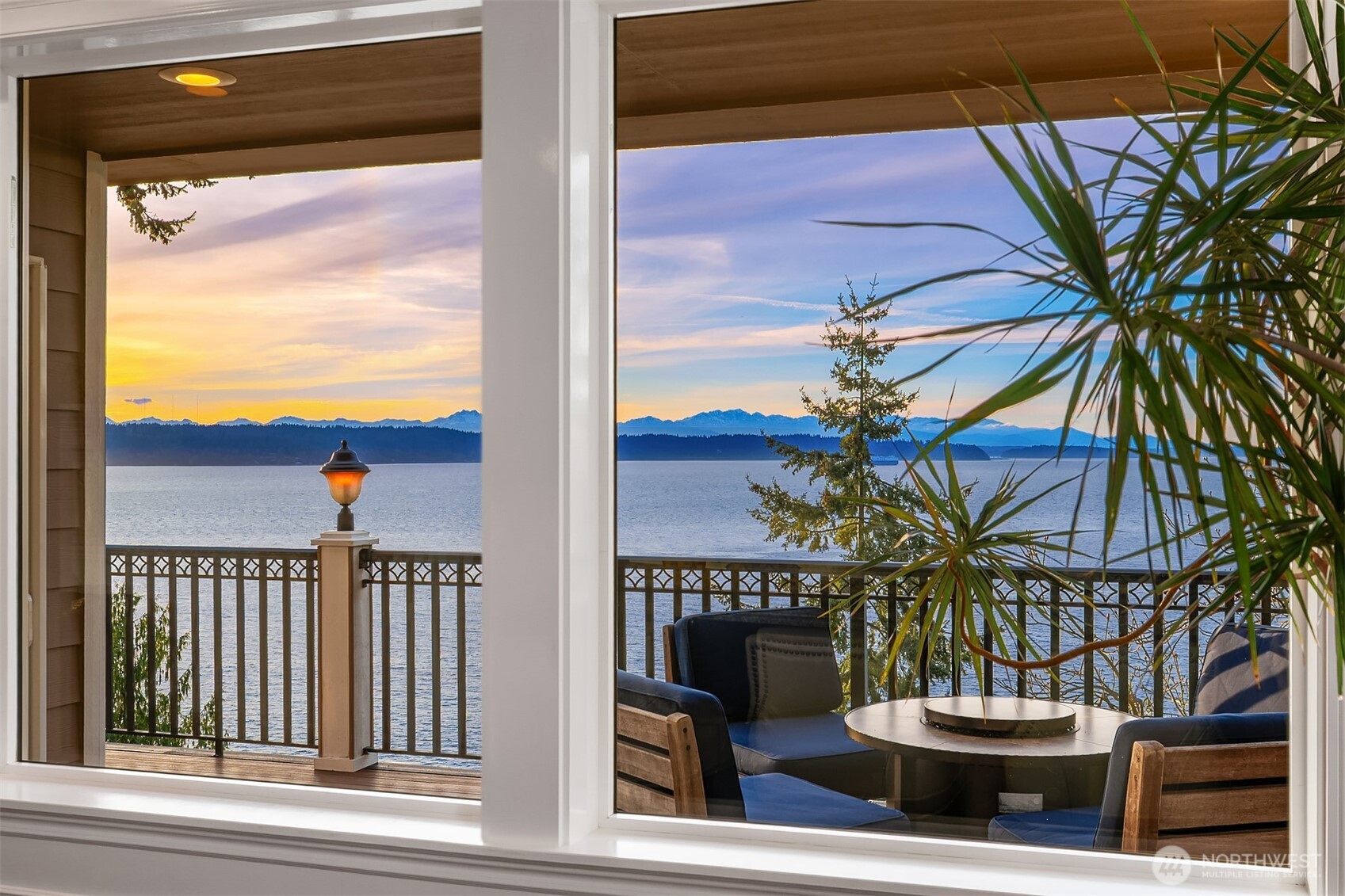 16523 Maplewild Avenue SW