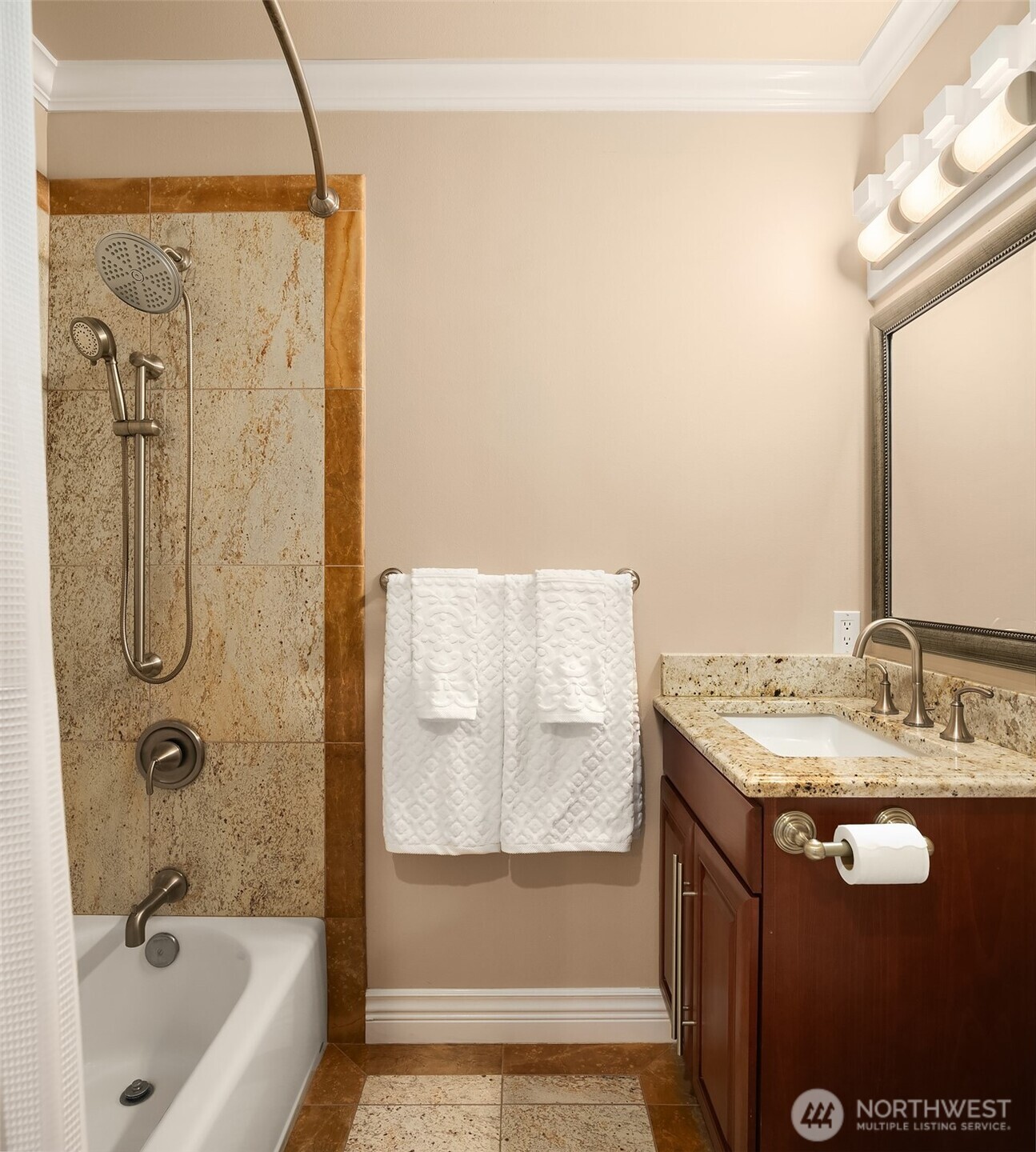 16523 Maplewild Avenue SW