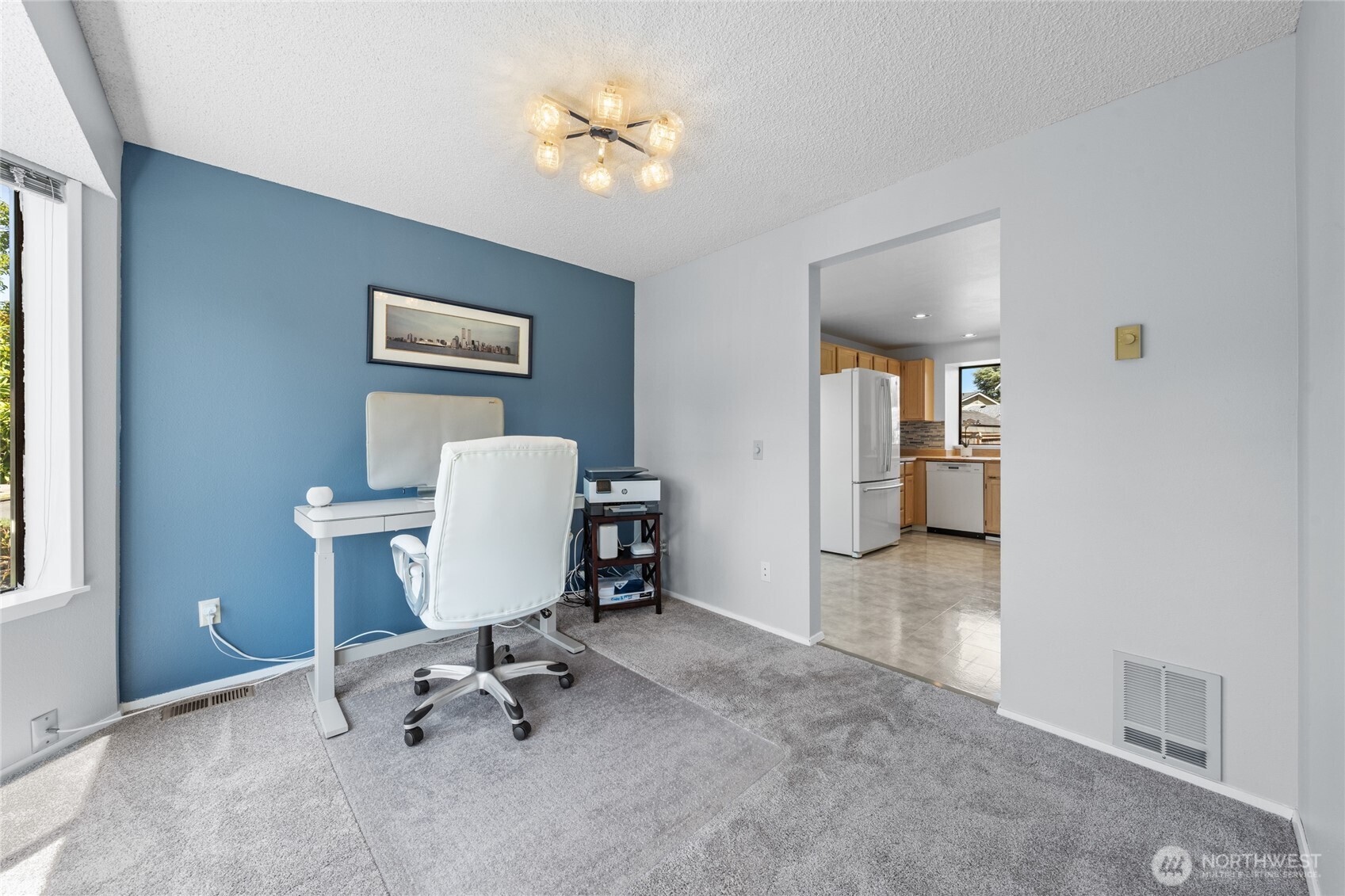 3717 Inverness Drive NE