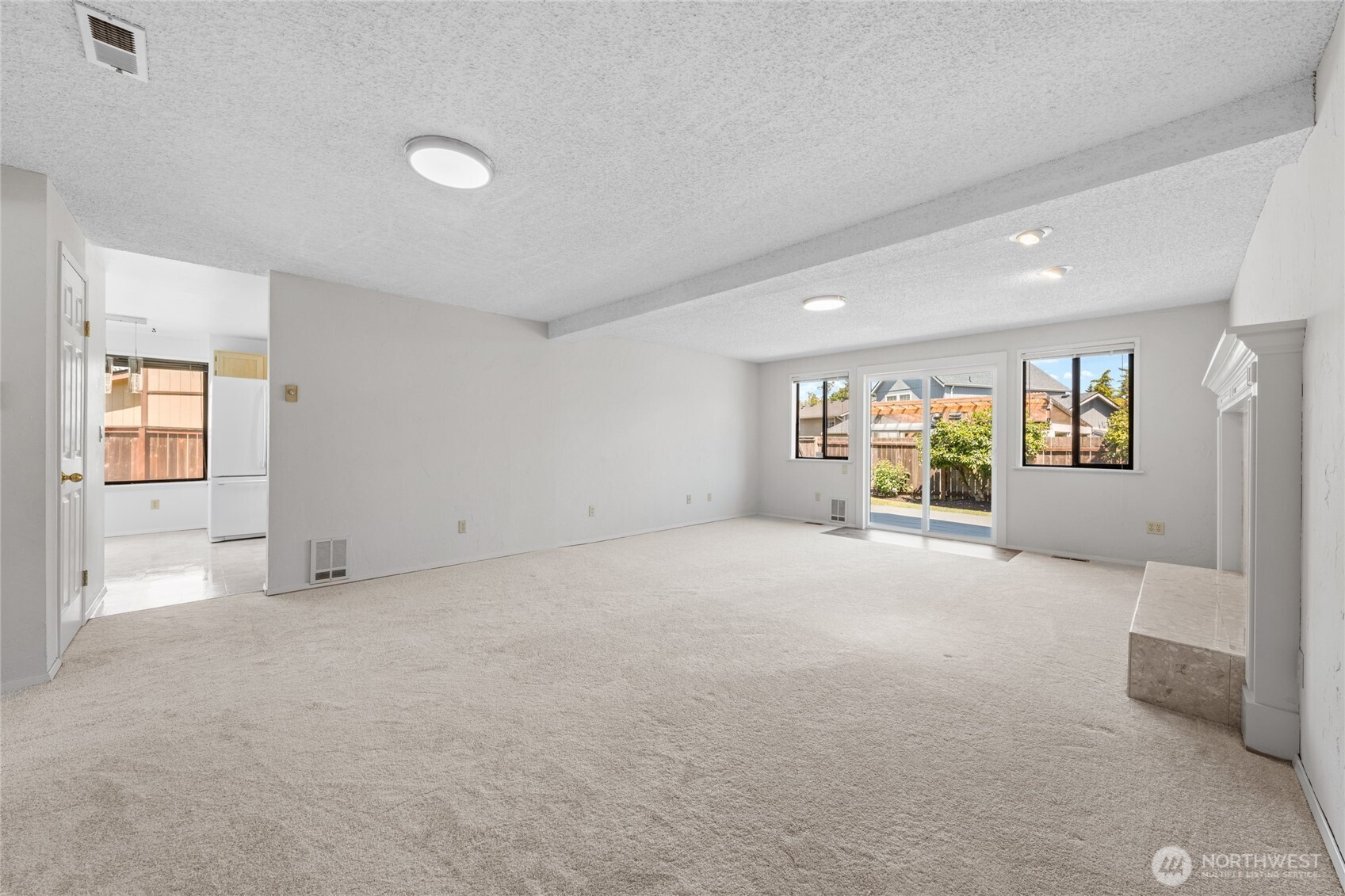 3717 Inverness Drive NE