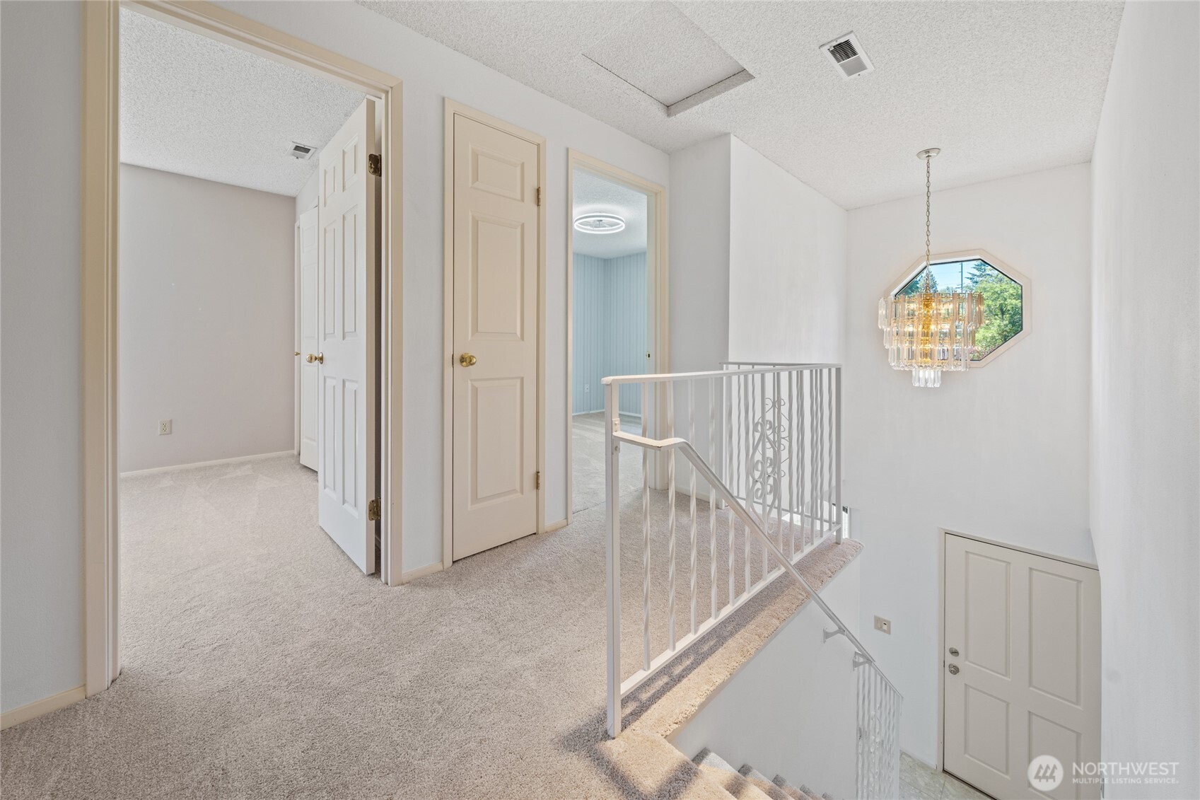 3717 Inverness Drive NE