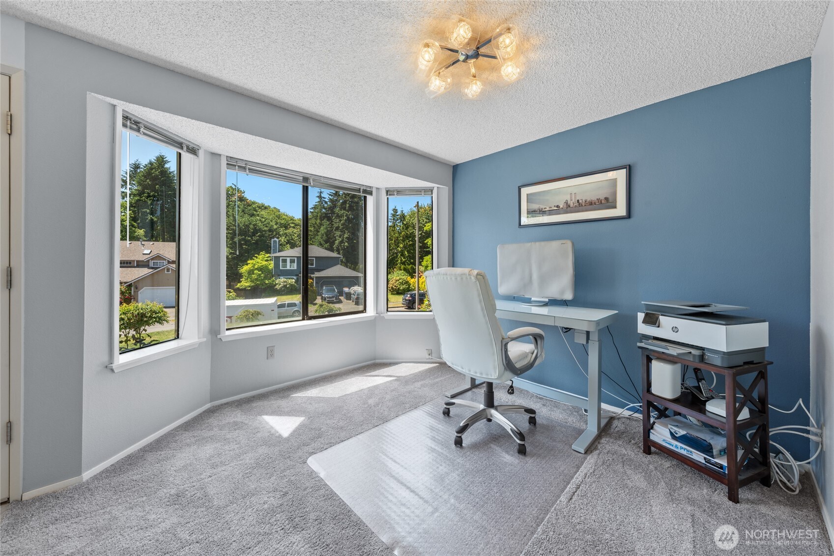 3717 Inverness Drive NE