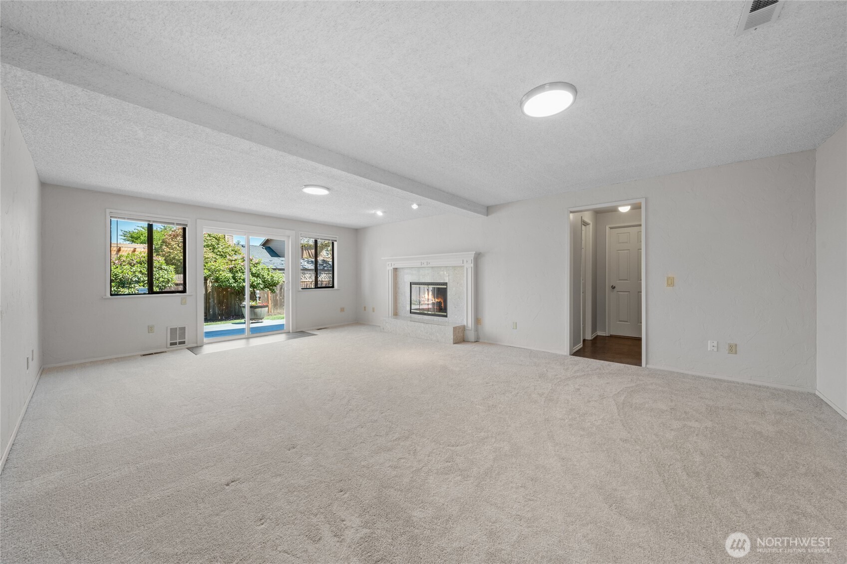 3717 Inverness Drive NE