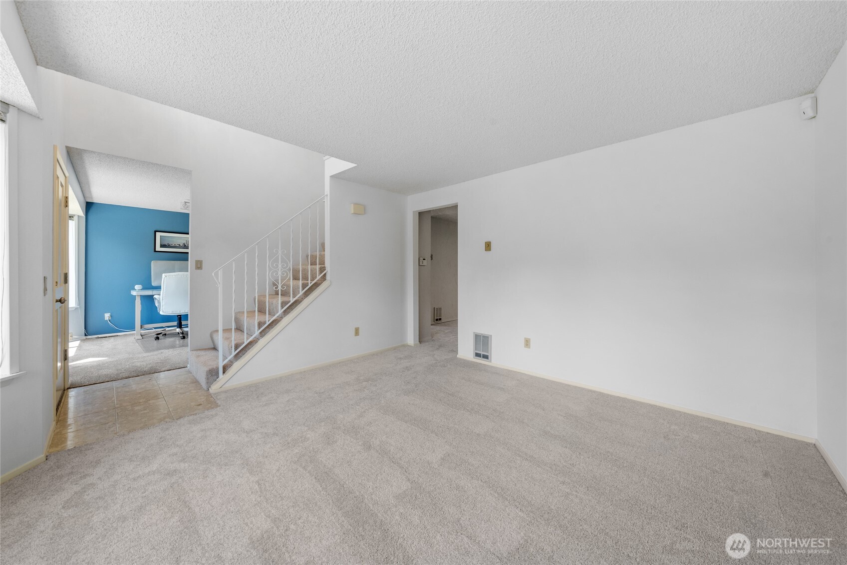 3717 Inverness Drive NE