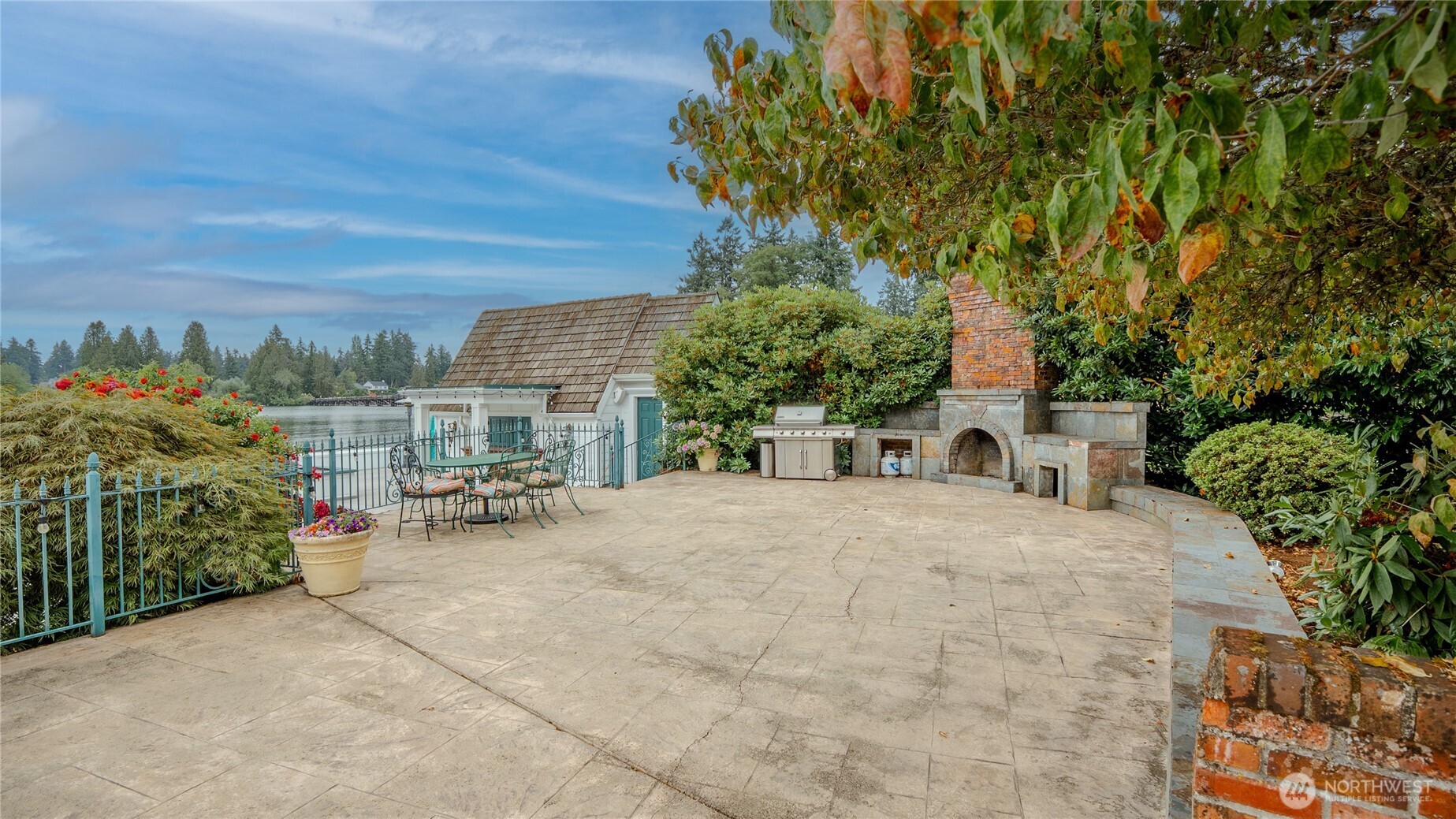 10007 Lake Steilacoom Drive SW