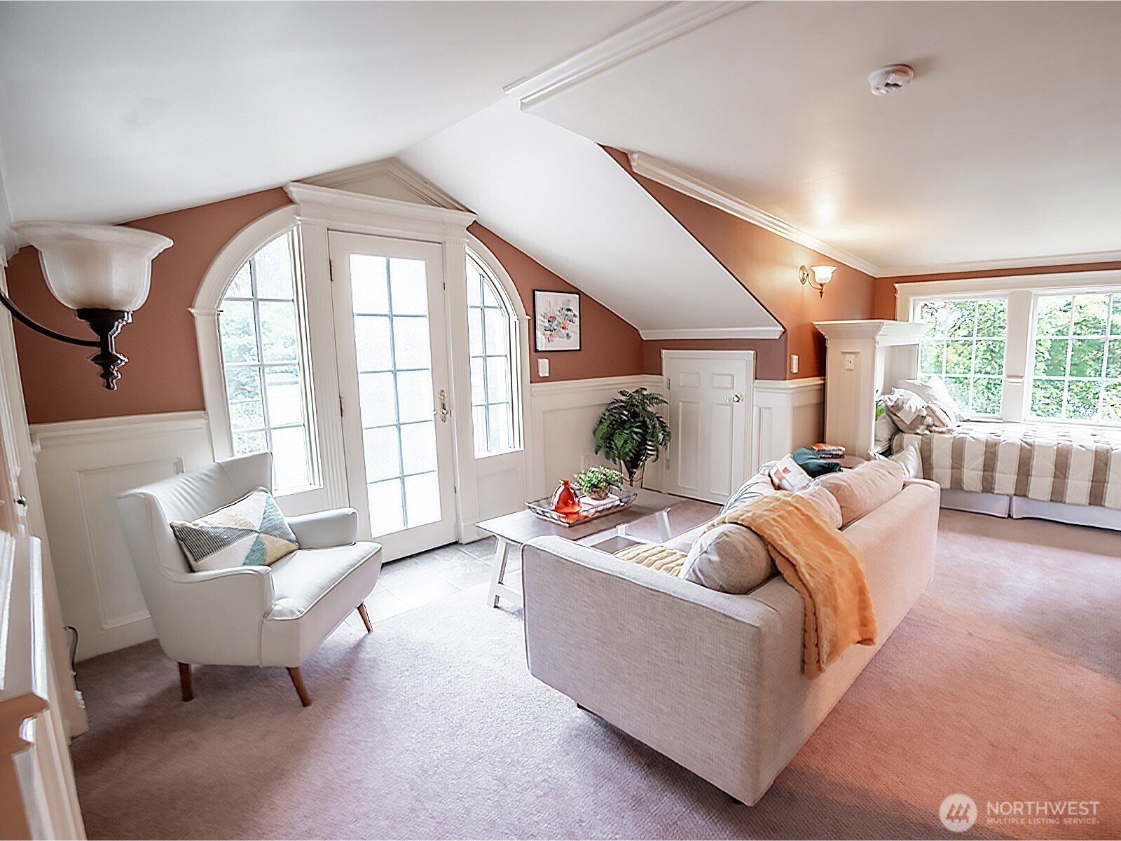 10007 Lake Steilacoom Drive SW