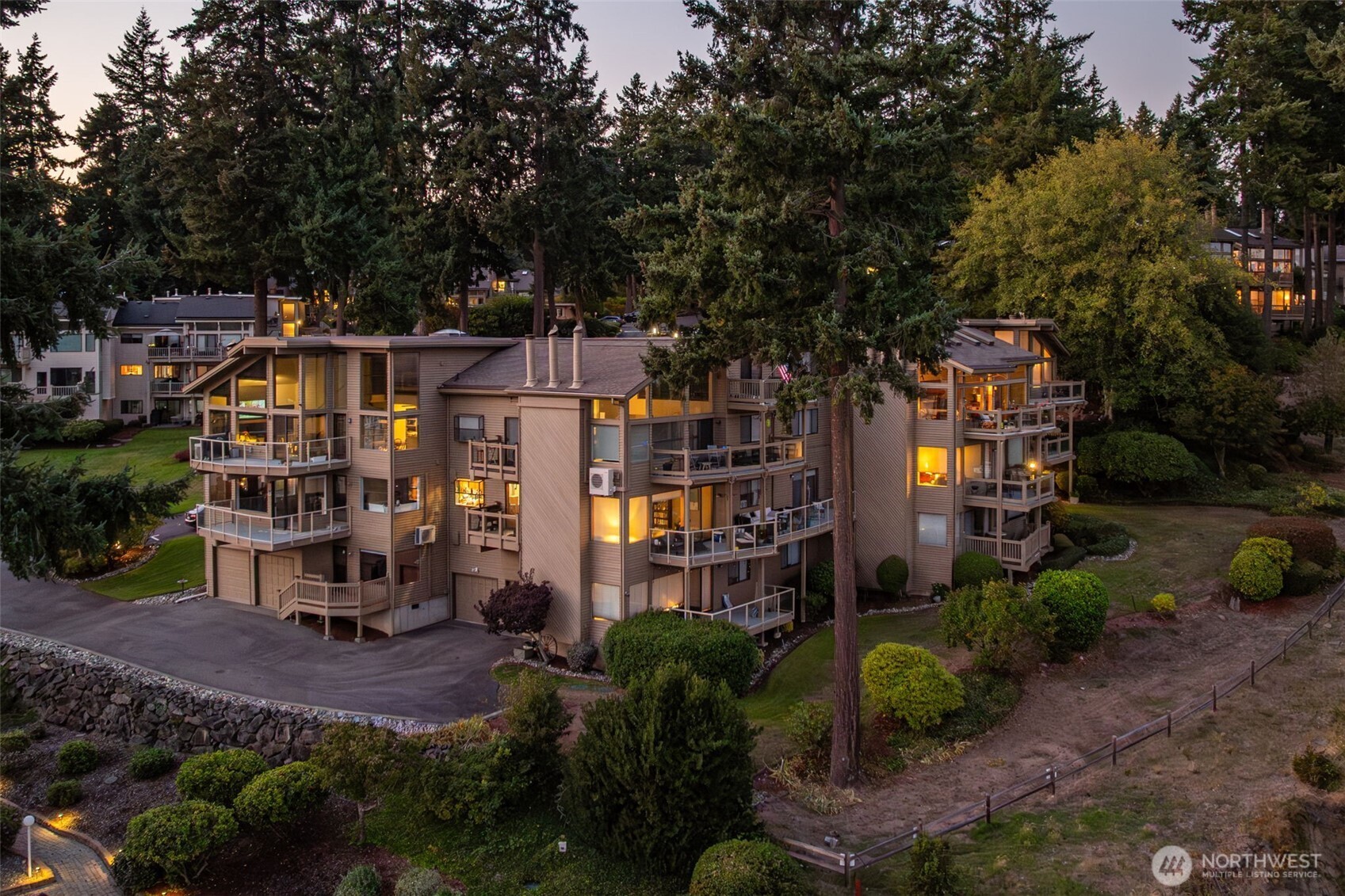 2027 Narrows View Circle NW Unit: E144