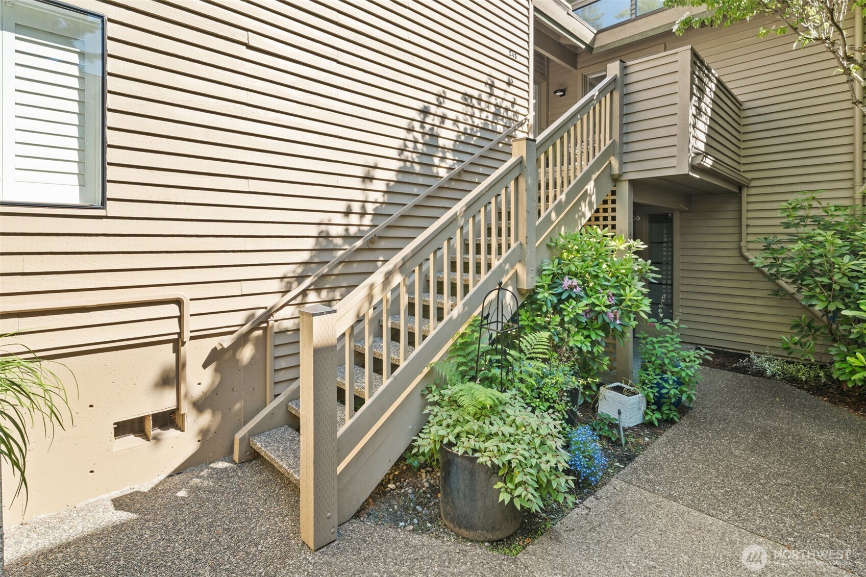 2027 Narrows View Circle NW Unit: 243