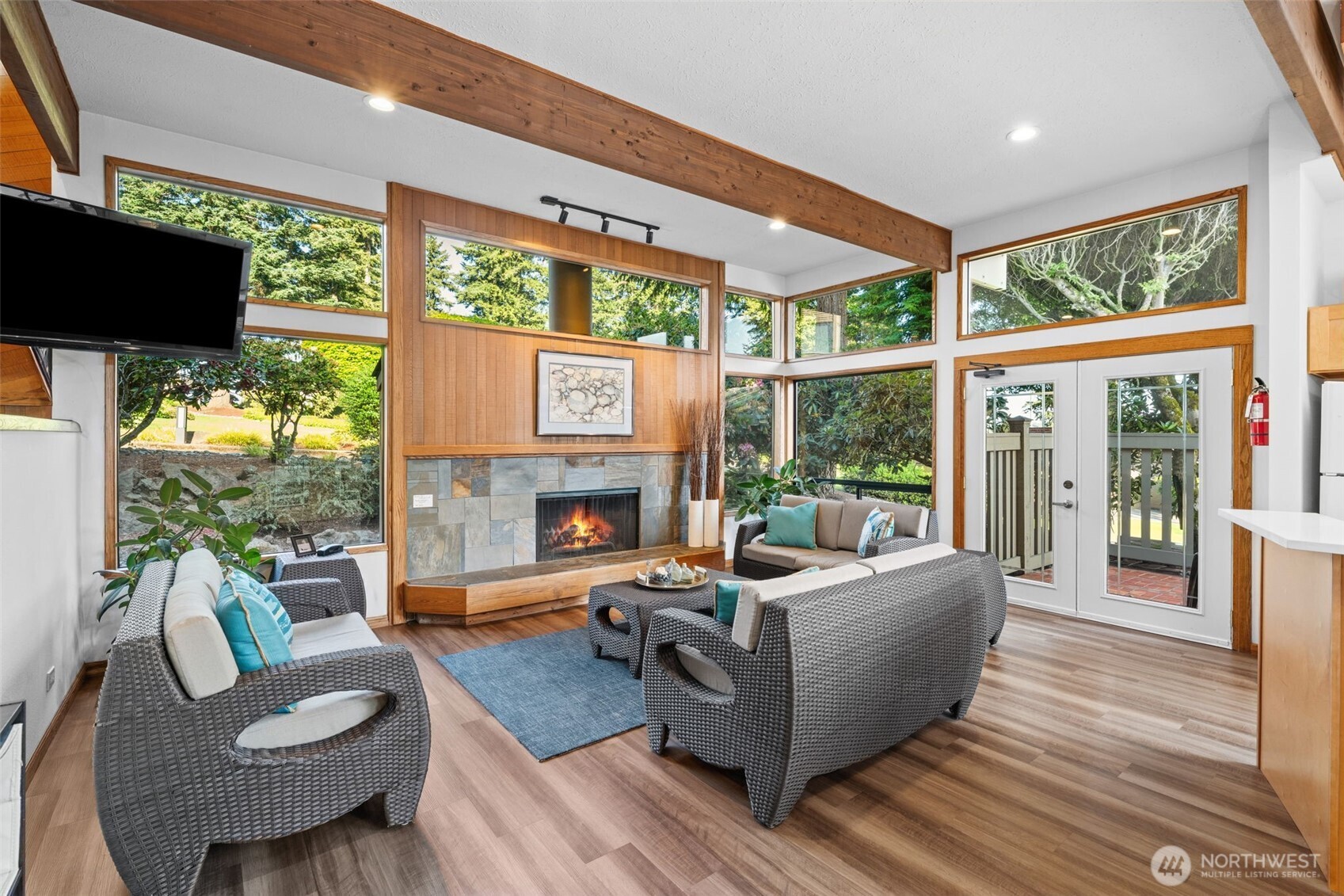 2027 Narrows View Circle NW Unit: 243