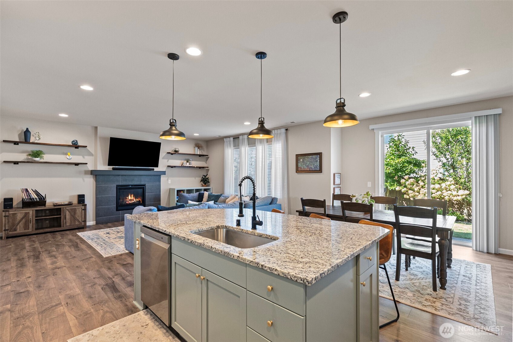 3013 13th Avenue Ct NW