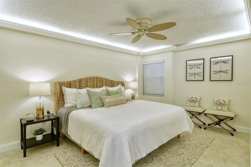 20 WHISPERING SANDS DRIVE Unit: 1102