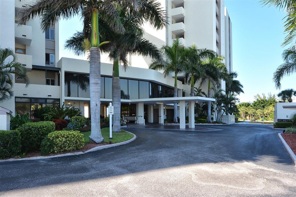 20 WHISPERING SANDS DRIVE Unit: 1102
