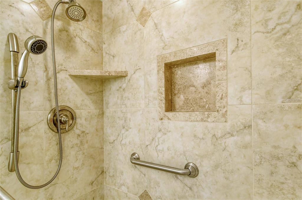 20 WHISPERING SANDS DRIVE Unit: 1102