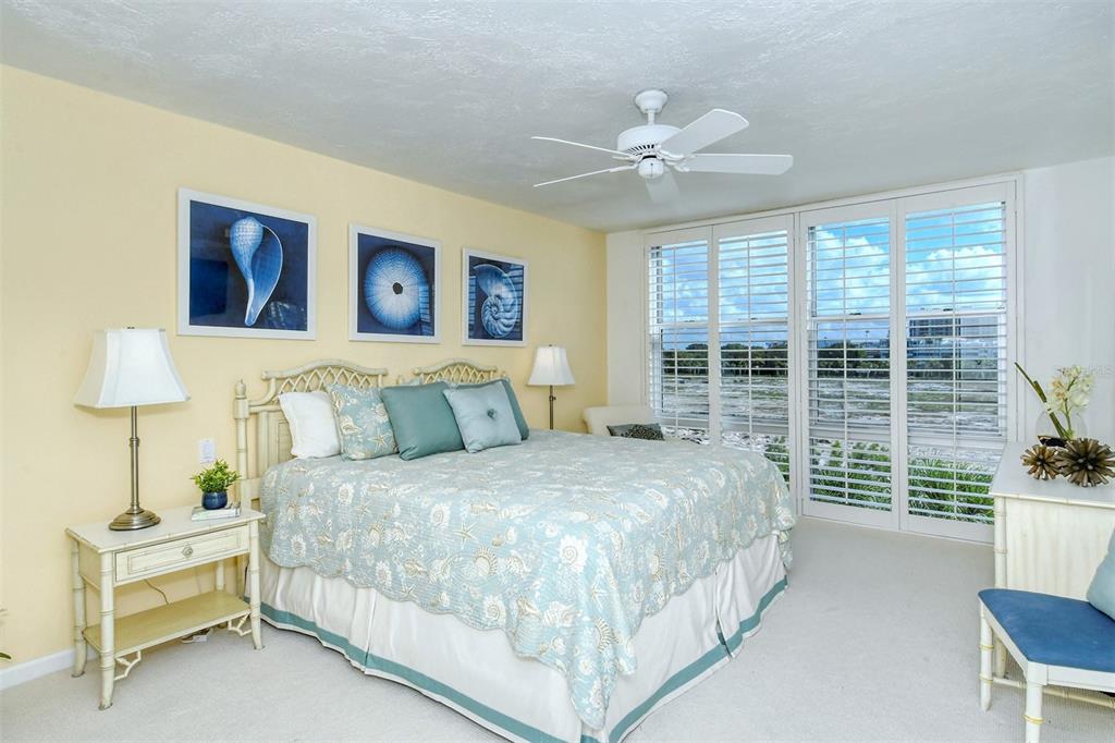 1701 GULF OF MEXICO DRIVE Unit: 404