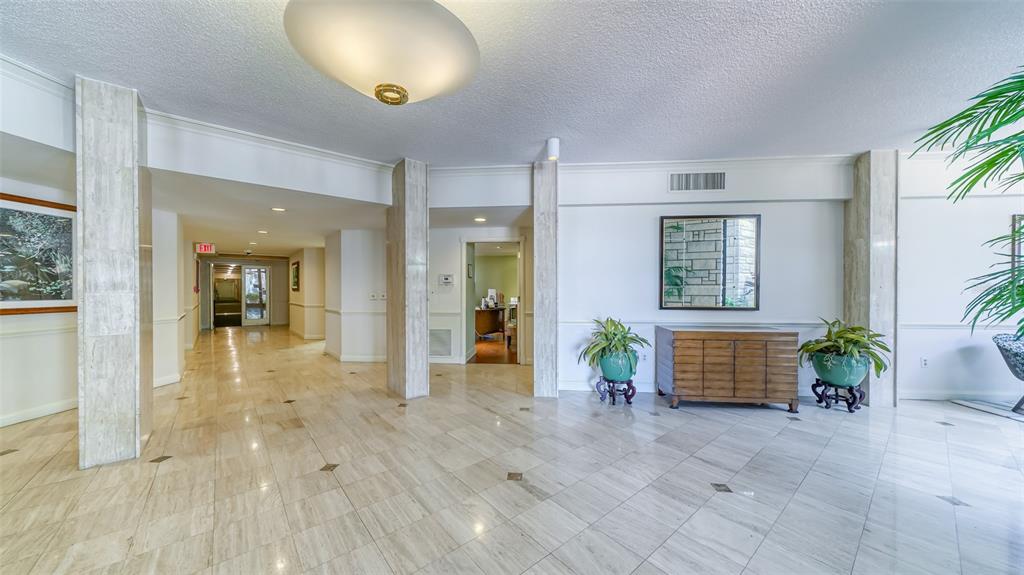 1701 GULF OF MEXICO DRIVE Unit: 404