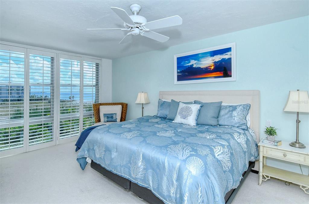 1701 GULF OF MEXICO DRIVE Unit: 404