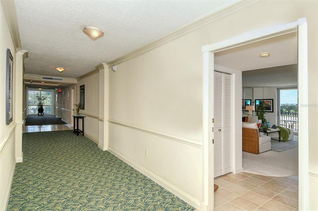 1701 GULF OF MEXICO DRIVE Unit: 404