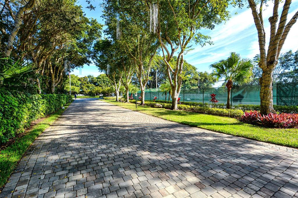 1701 GULF OF MEXICO DRIVE Unit: 404