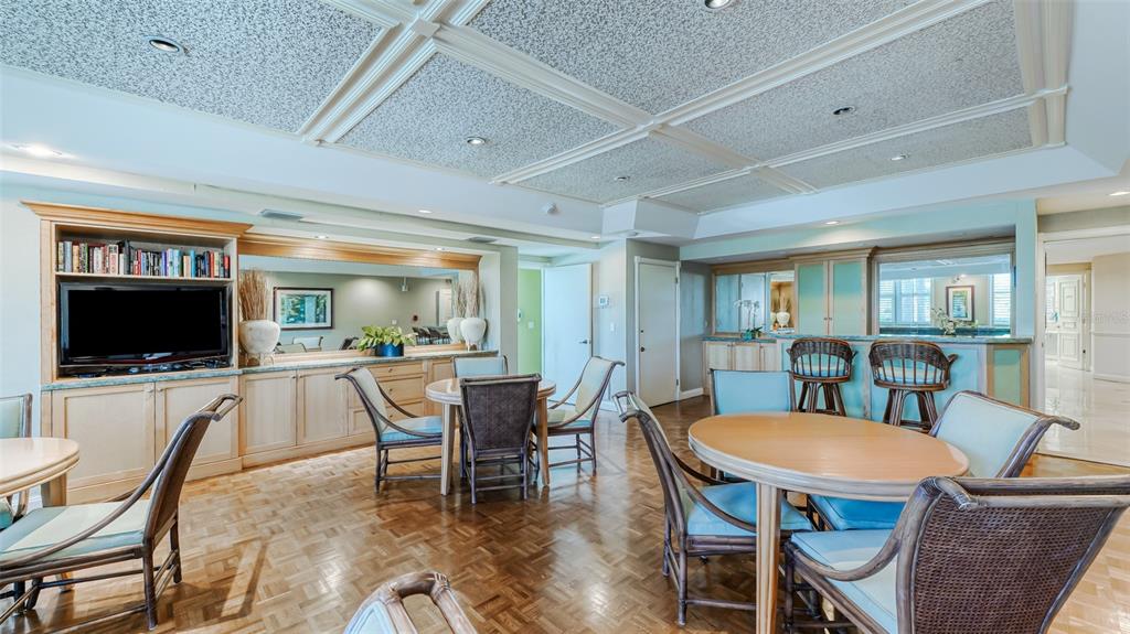 1701 GULF OF MEXICO DRIVE Unit: 404