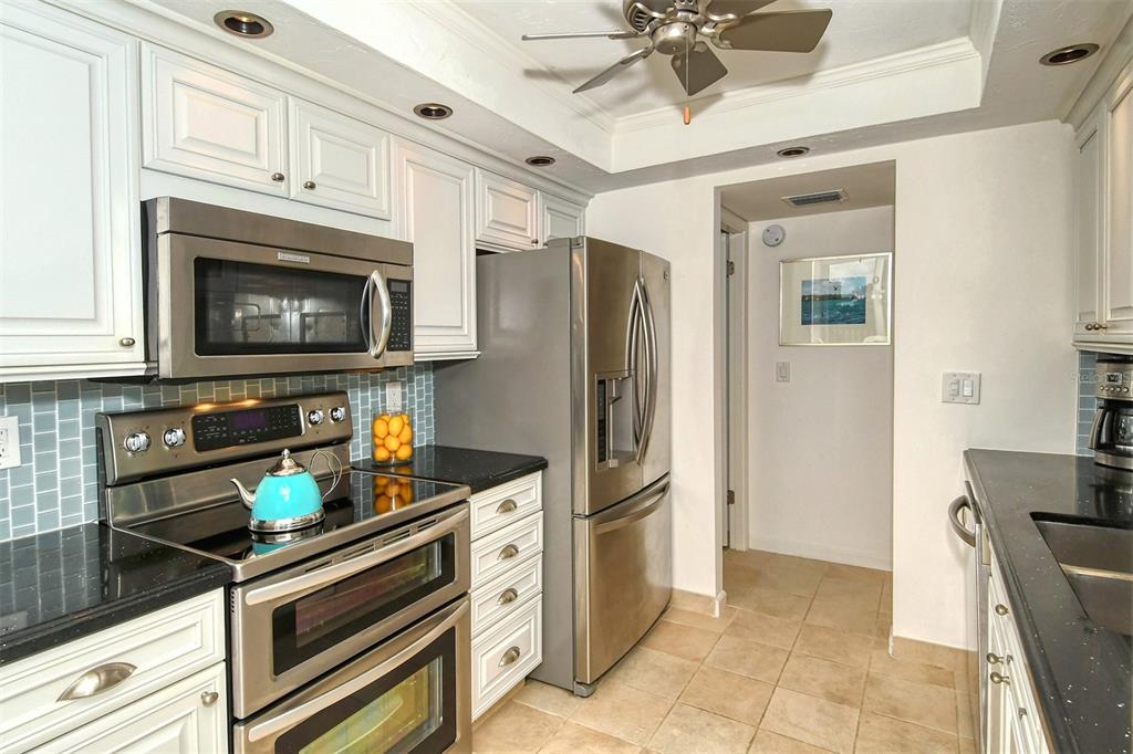 1701 GULF OF MEXICO DRIVE Unit: 404