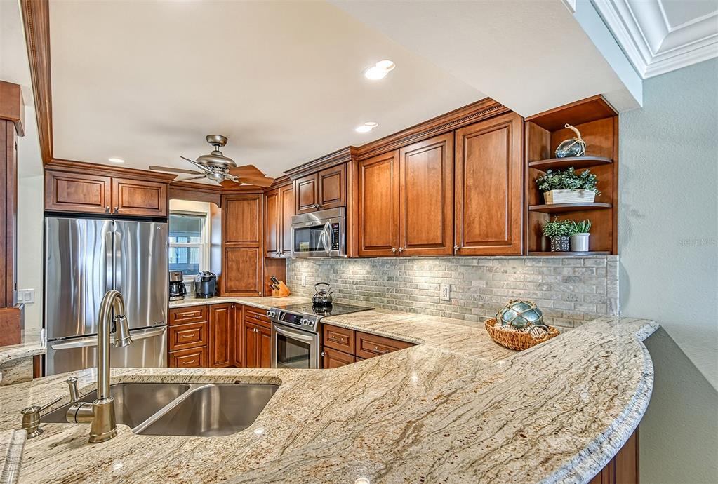6140 MIDNIGHT PASS ROAD Unit: 208
