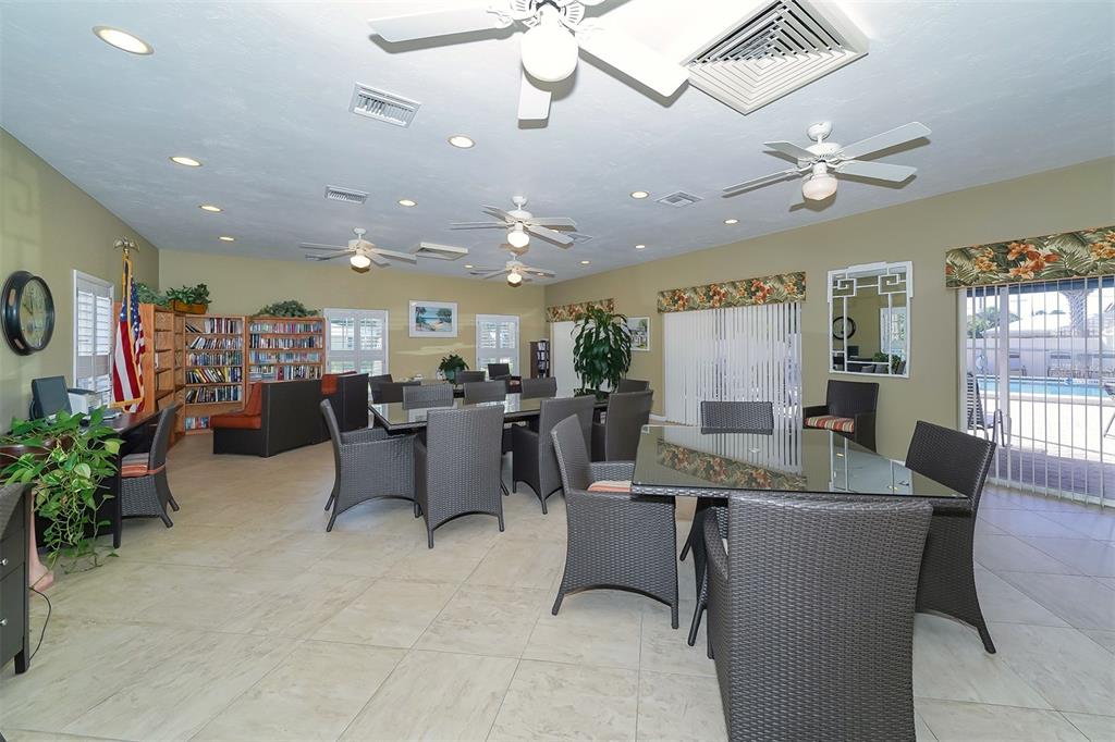 6140 MIDNIGHT PASS ROAD Unit: 208
