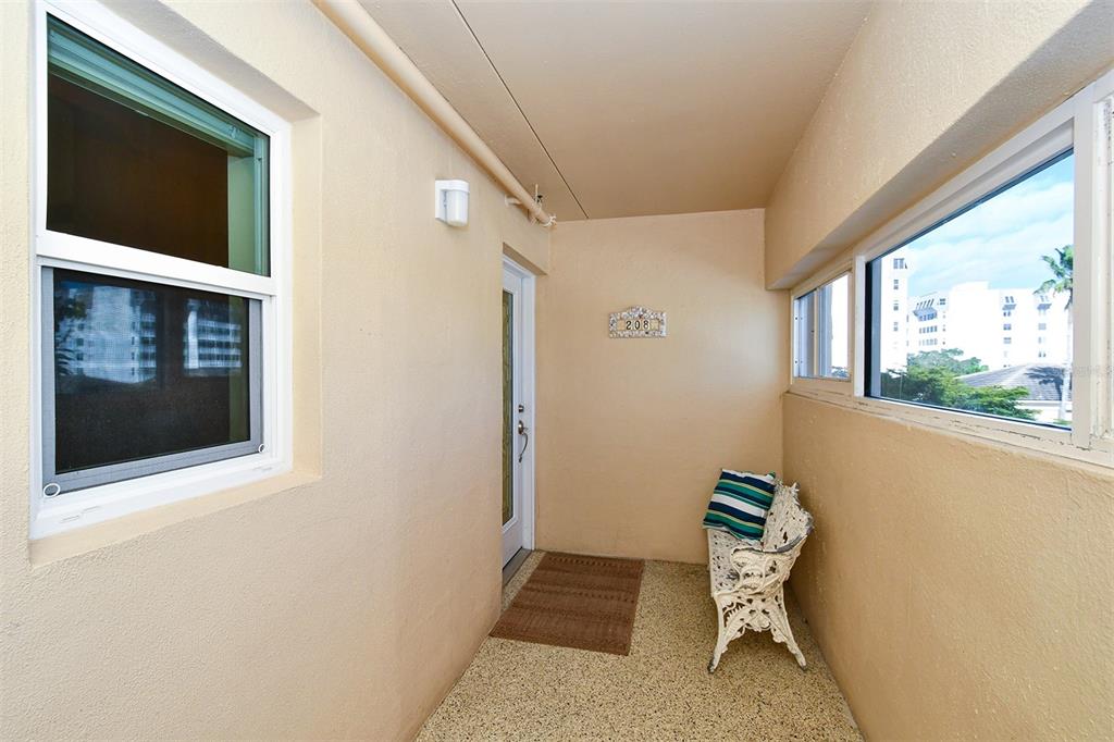 6140 MIDNIGHT PASS ROAD Unit: 208