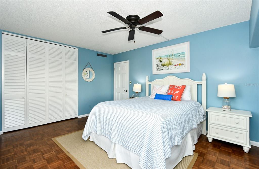 6140 MIDNIGHT PASS ROAD Unit: 208
