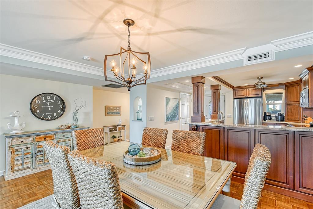 6140 MIDNIGHT PASS ROAD Unit: 208