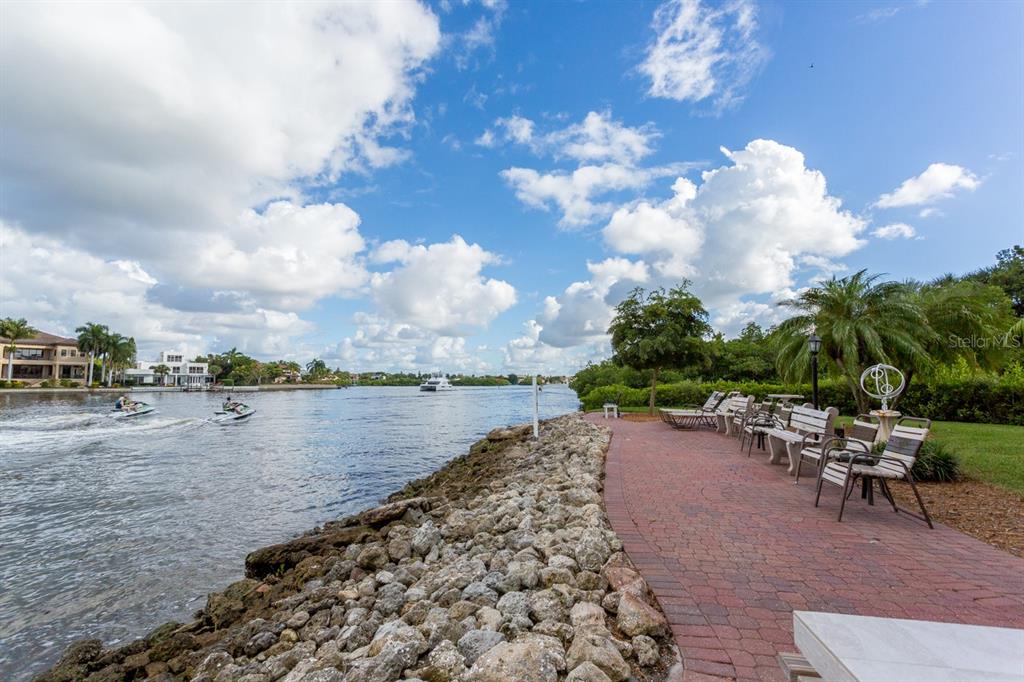 6140 MIDNIGHT PASS ROAD Unit: 208