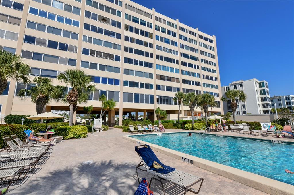 6140 MIDNIGHT PASS ROAD Unit: 208