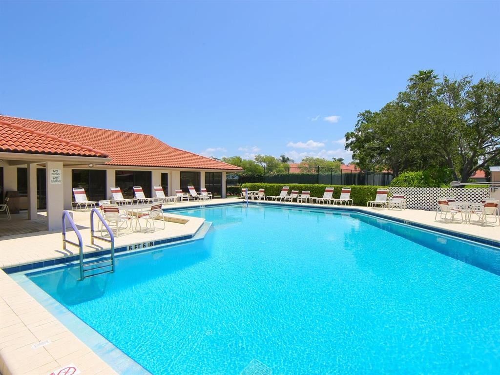 3812 WILSHIRE CIRCLE W Unit: 12