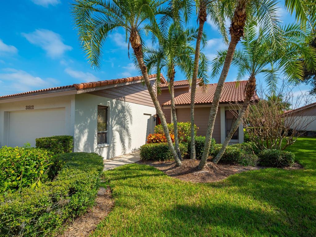 3812 WILSHIRE CIRCLE W Unit: 12