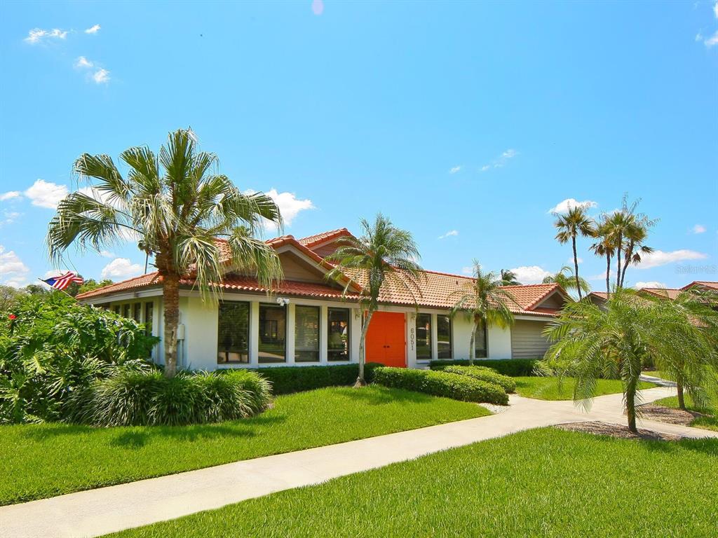 3812 WILSHIRE CIRCLE W Unit: 12