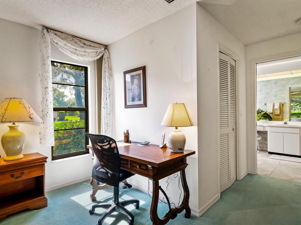 3812 WILSHIRE CIRCLE W Unit: 12