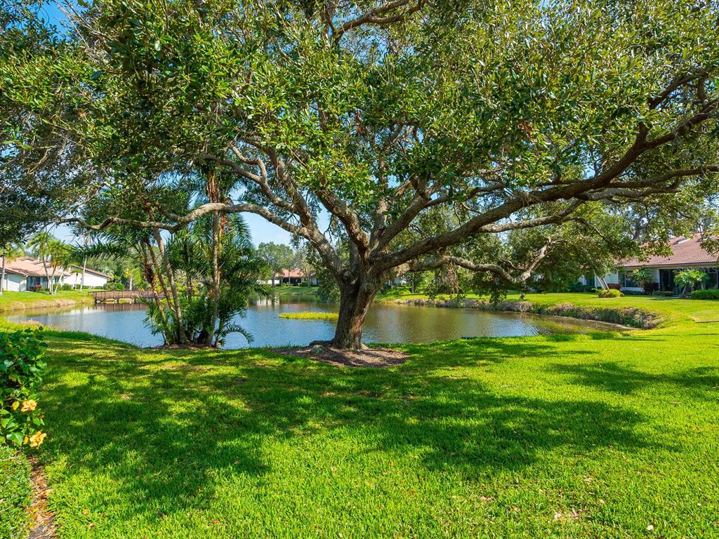 3812 WILSHIRE CIRCLE W Unit: 12