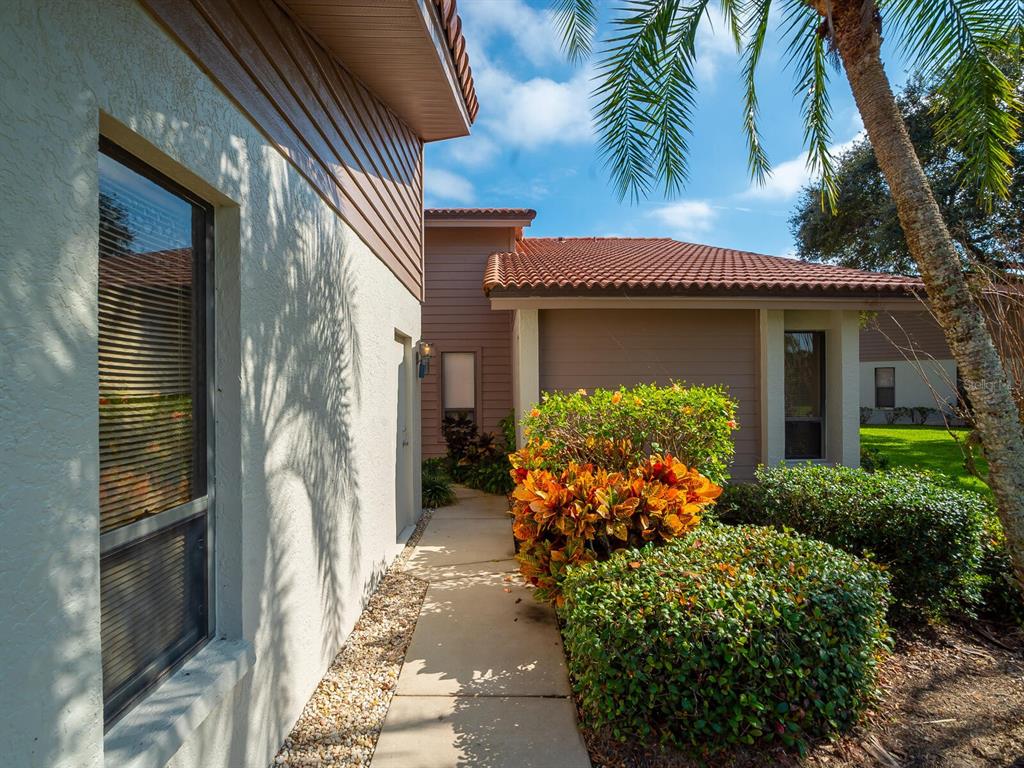 3812 WILSHIRE CIRCLE W Unit: 12