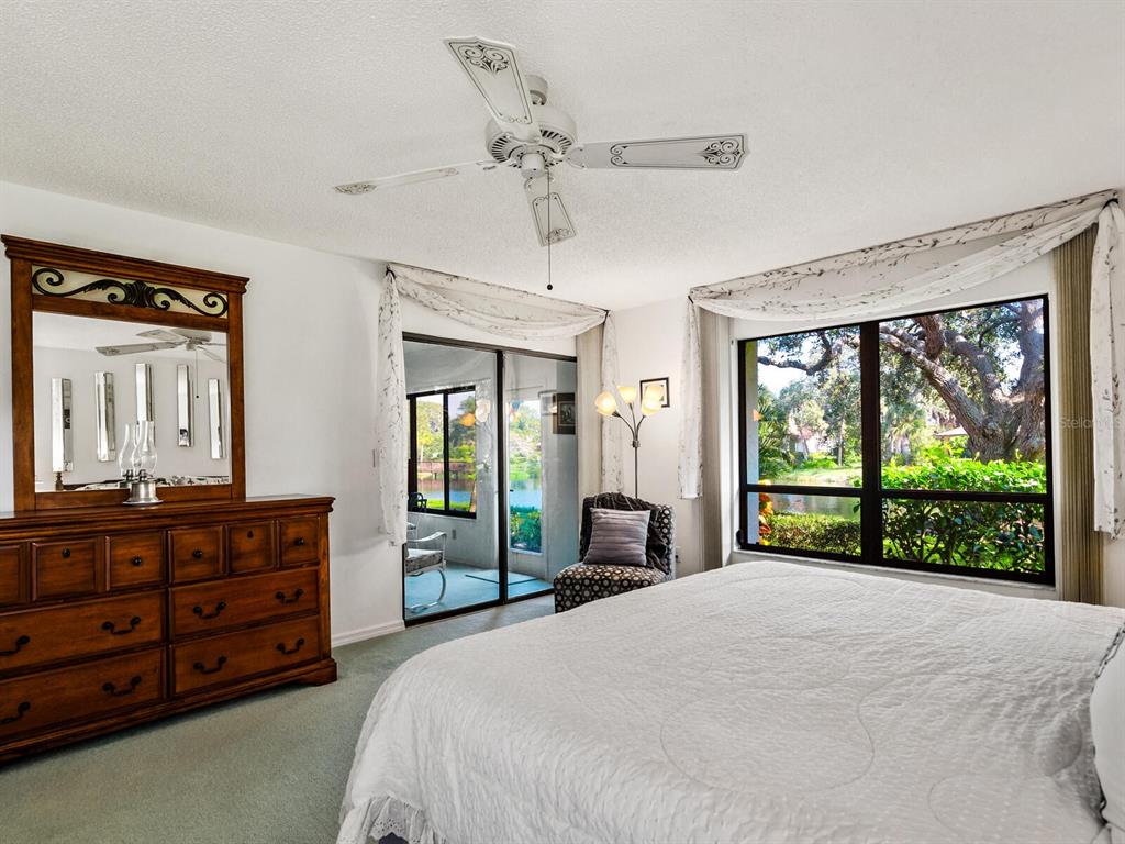 3812 WILSHIRE CIRCLE W Unit: 12