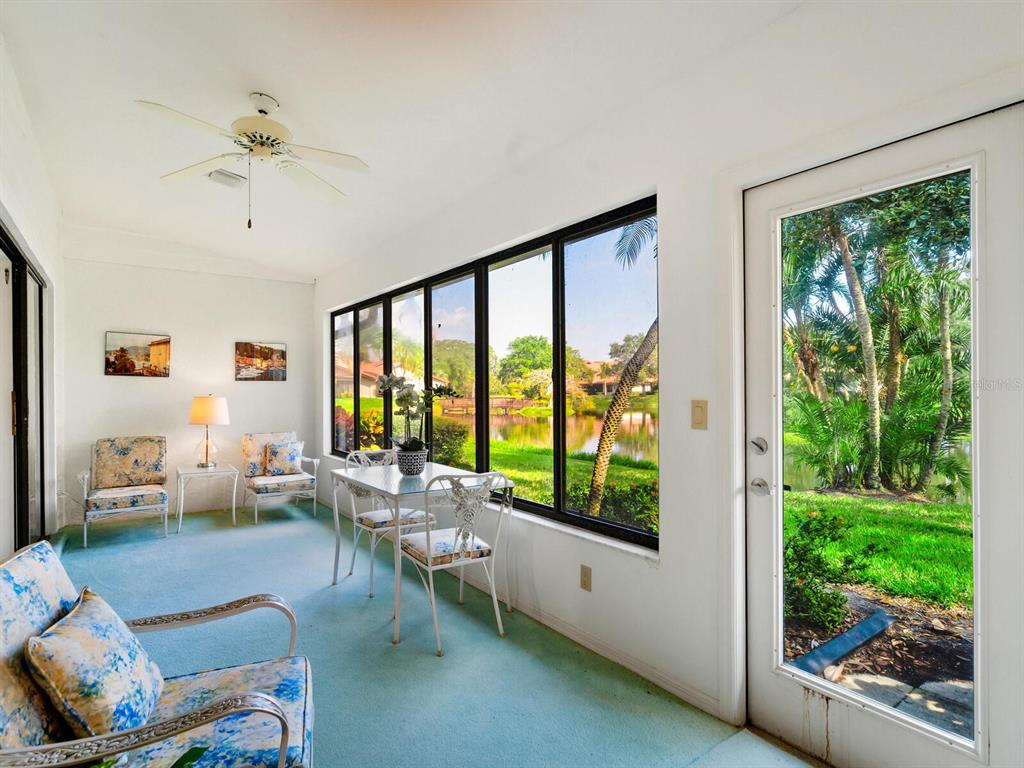 3812 WILSHIRE CIRCLE W Unit: 12