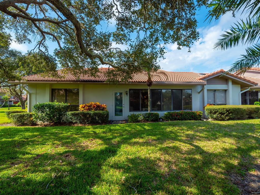 3812 WILSHIRE CIRCLE W Unit: 12