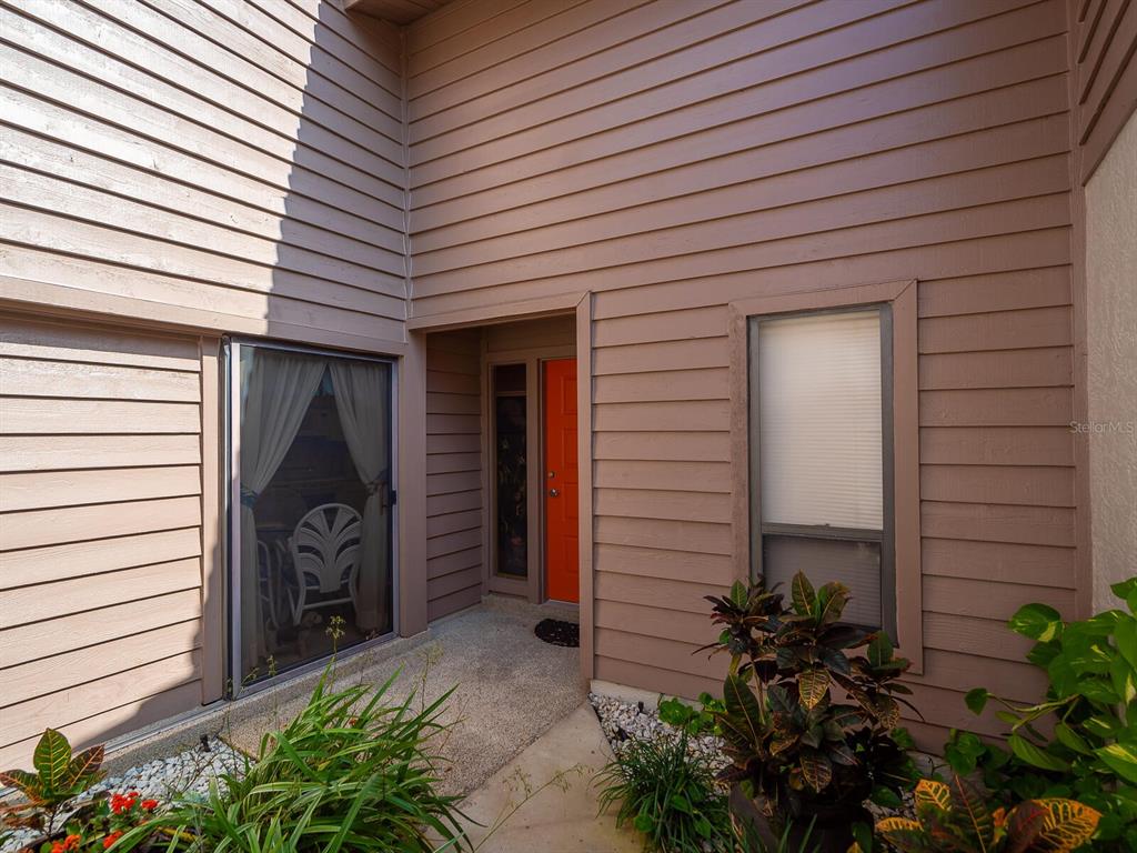 3812 WILSHIRE CIRCLE W Unit: 12
