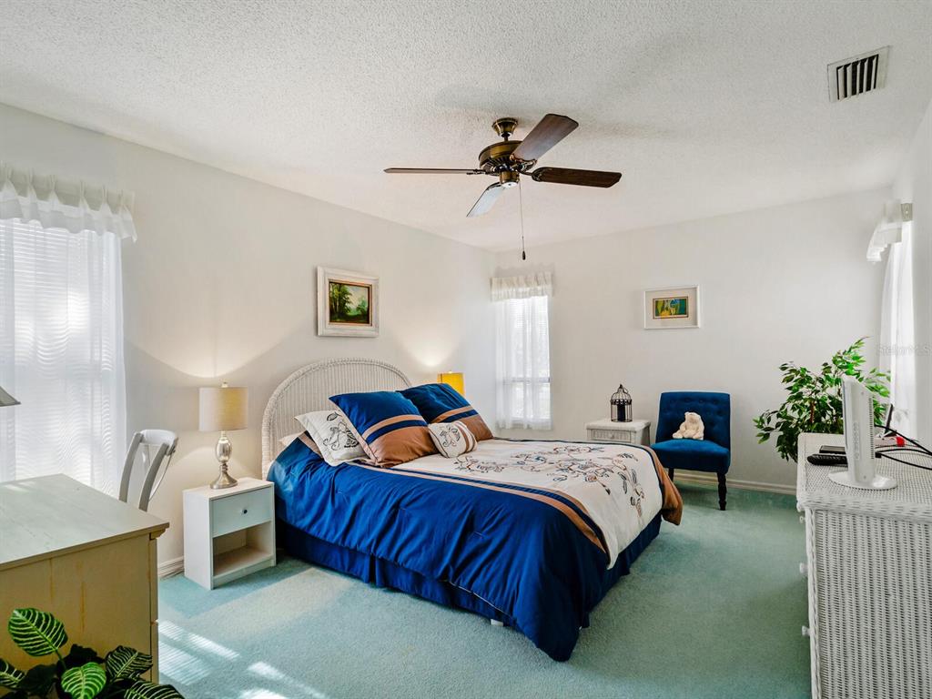 3812 WILSHIRE CIRCLE W Unit: 12