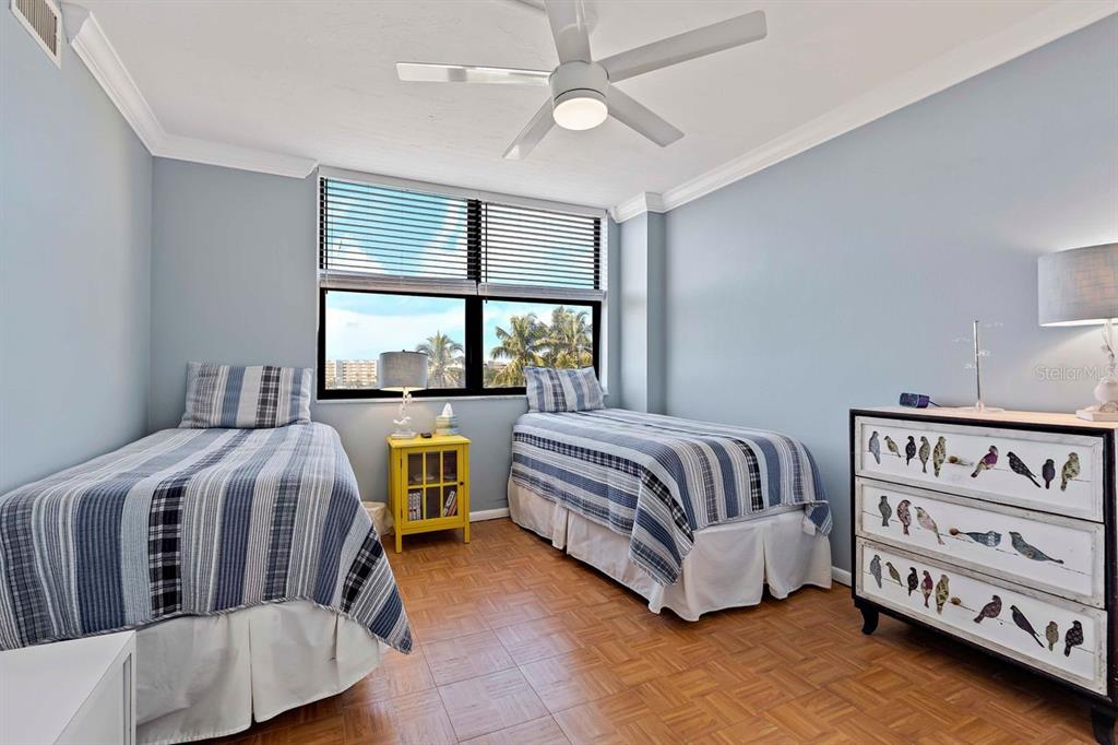 5855 MIDNIGHT PASS ROAD Unit: 528