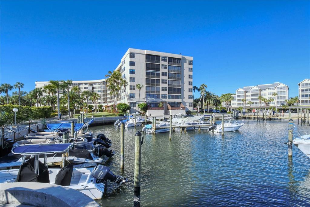 5855 MIDNIGHT PASS ROAD Unit: 528