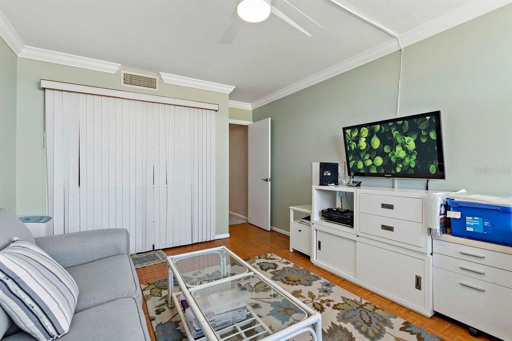 5855 MIDNIGHT PASS ROAD Unit: 528