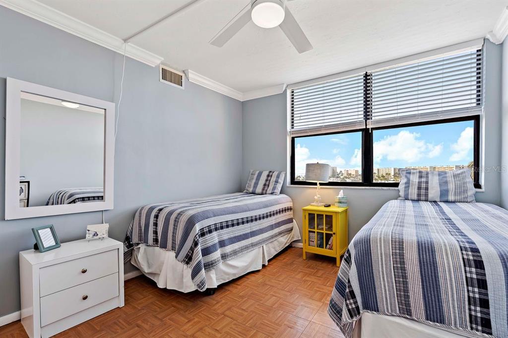 5855 MIDNIGHT PASS ROAD Unit: 528