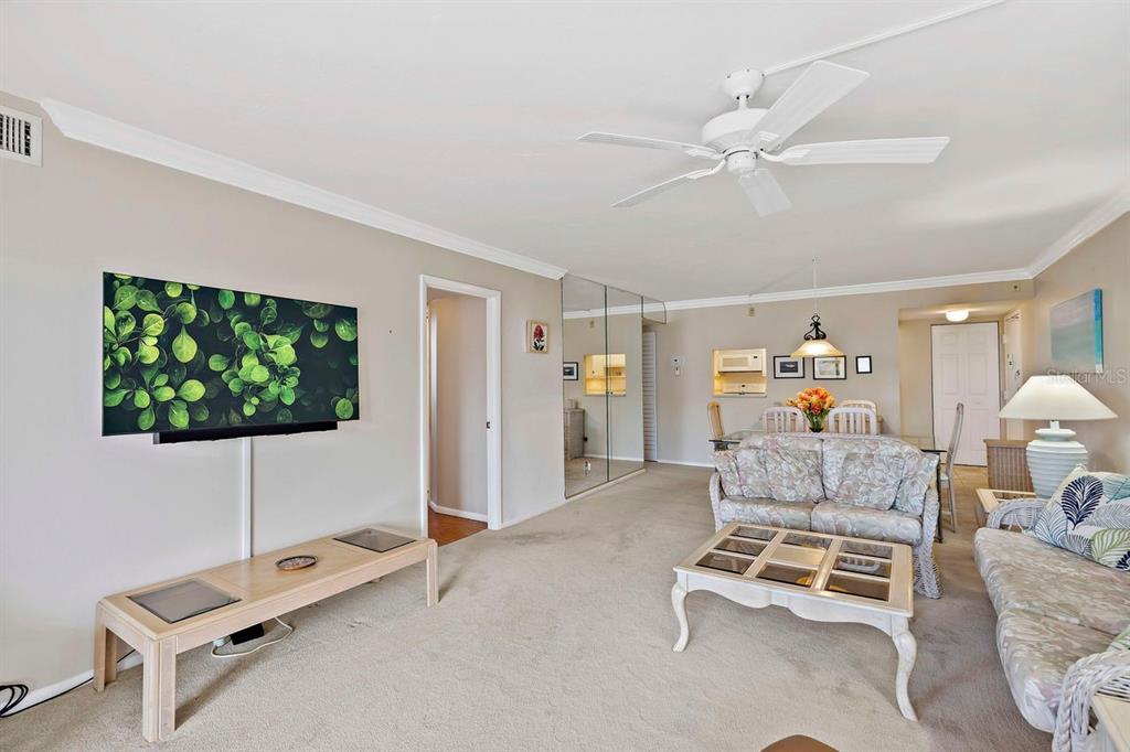 5855 MIDNIGHT PASS ROAD Unit: 528