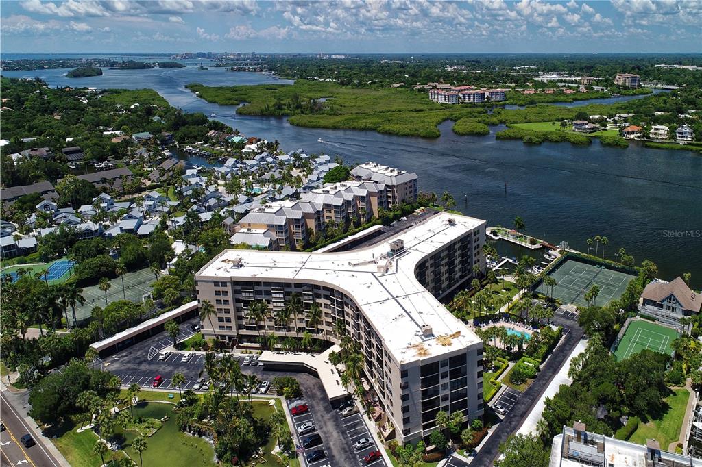 5855 MIDNIGHT PASS ROAD Unit: 528