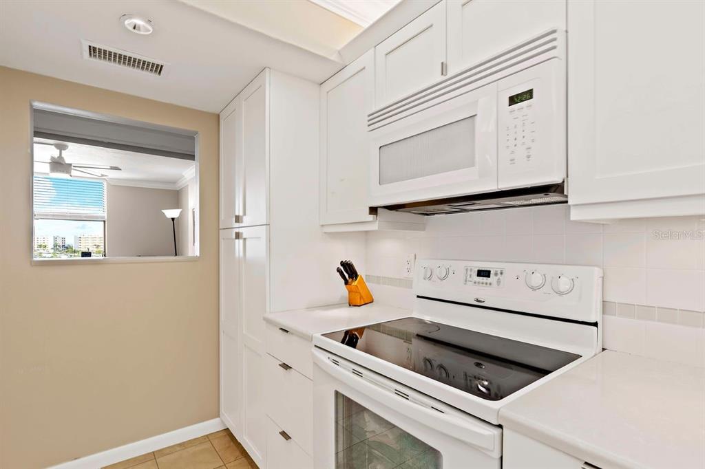 5855 MIDNIGHT PASS ROAD Unit: 528