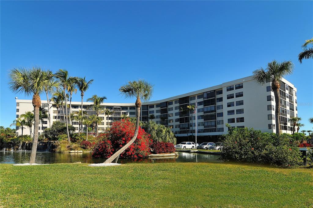 5855 MIDNIGHT PASS ROAD Unit: 528